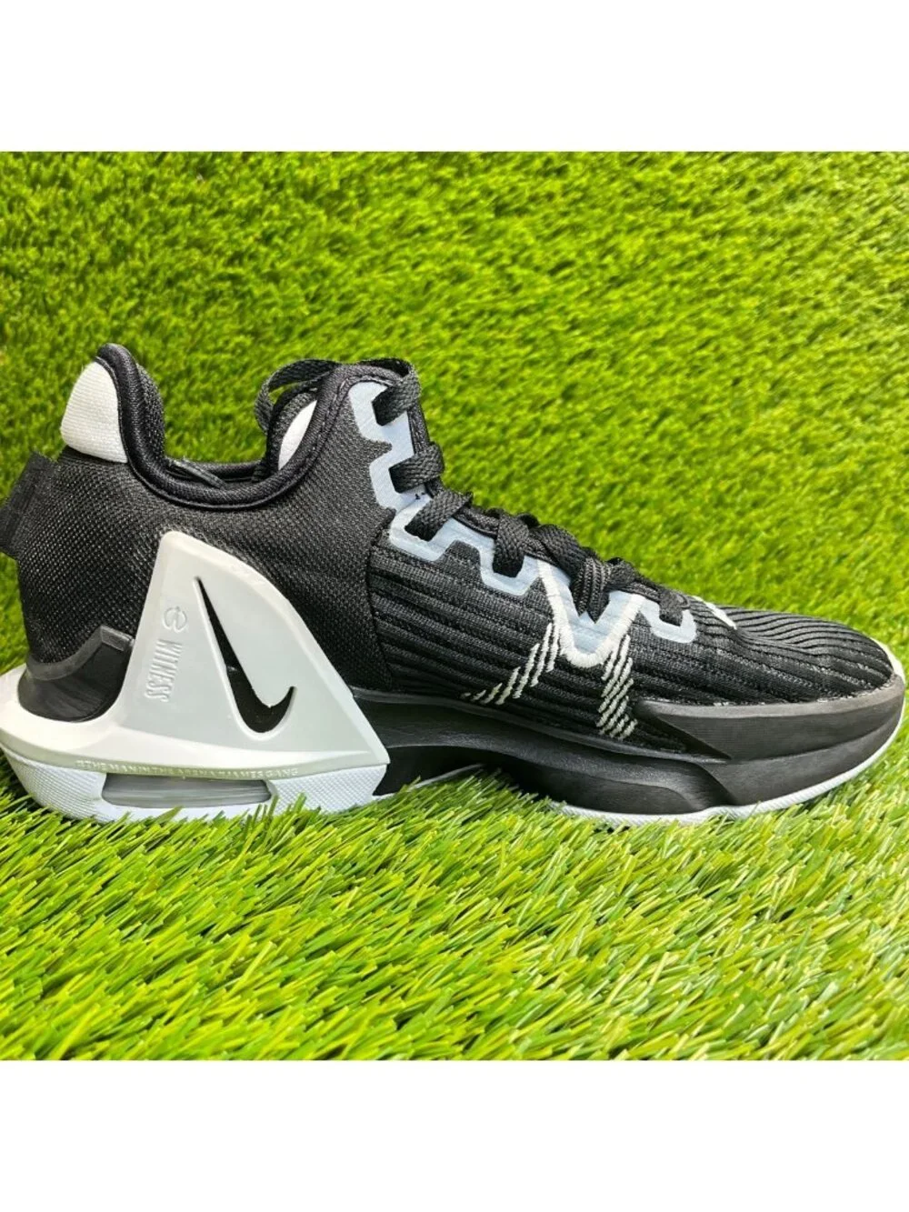 Nike LeBron Witness 6 TB Mens Size 7.5 Black Athletic Basketball Shoes Sneakers